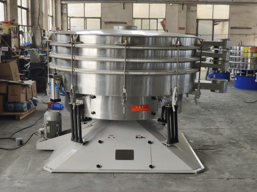 在使用圓振篩的過程中在篩分過程中產生靜電的處理方法