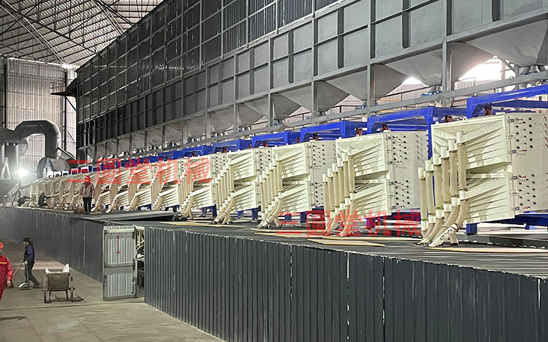 篩石英砂：圓形還是方形好色先生免费观看？選錯可能虧大了